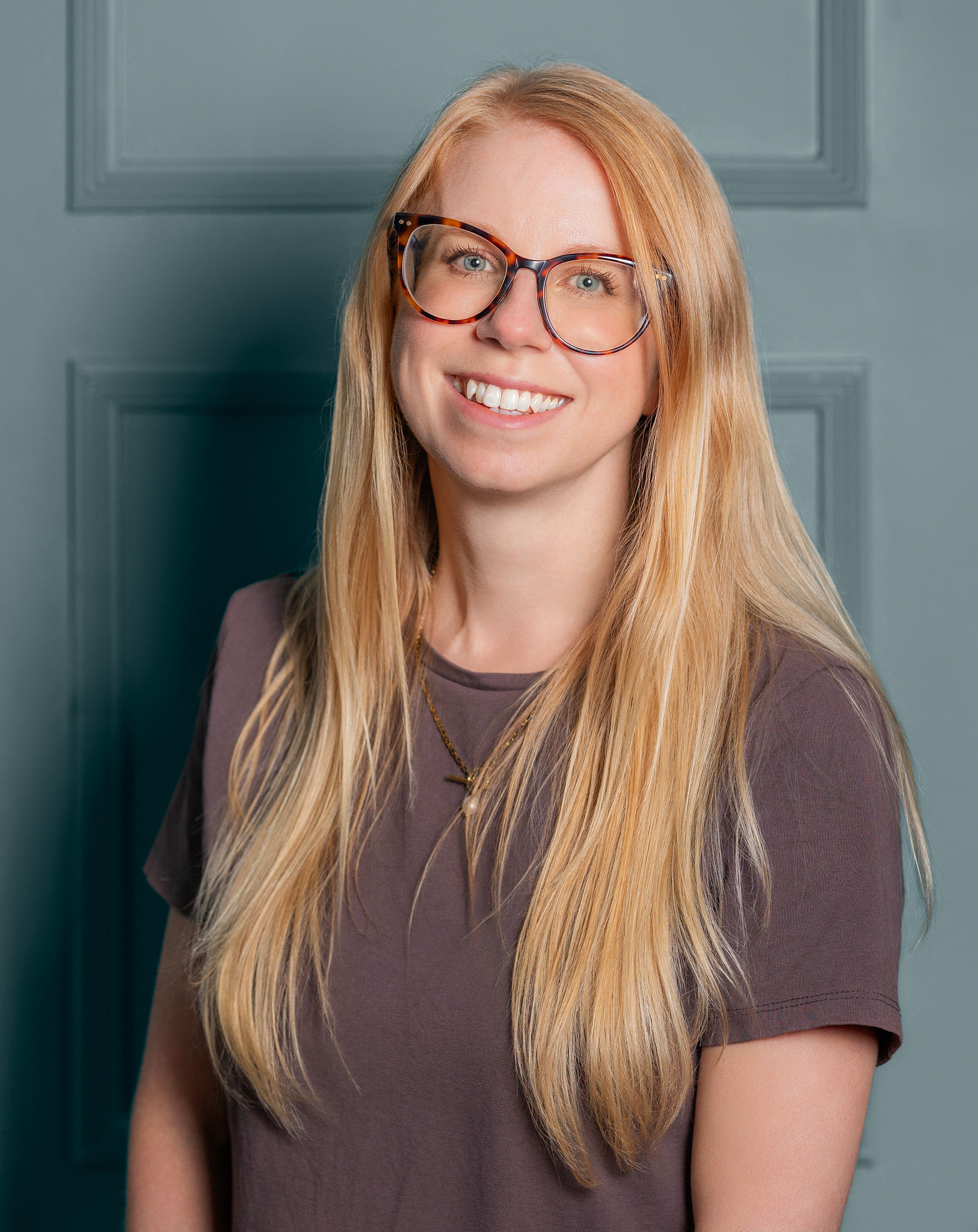 Headshot of Holly Andrews